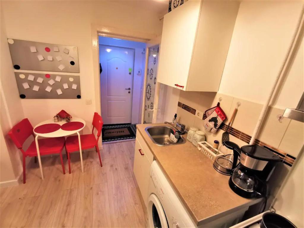 Luxury Piata Universitate Old Town Apartment Букурещ Екстериор снимка